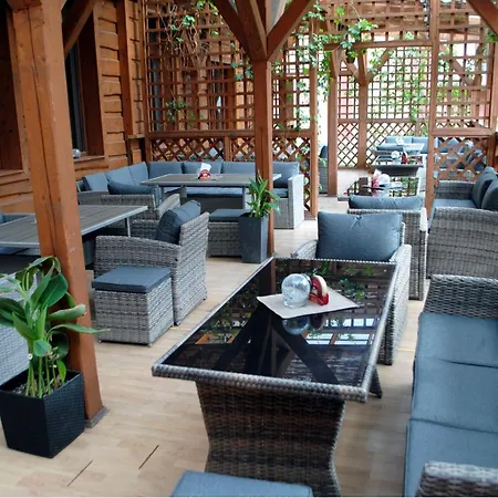 Nova בית הארחה 3*