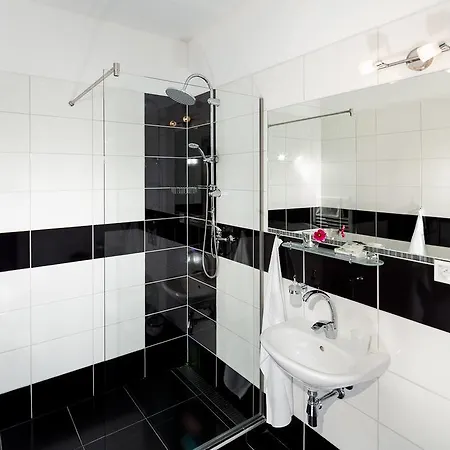 Nova 3* سبيشسكا ستارا فيس